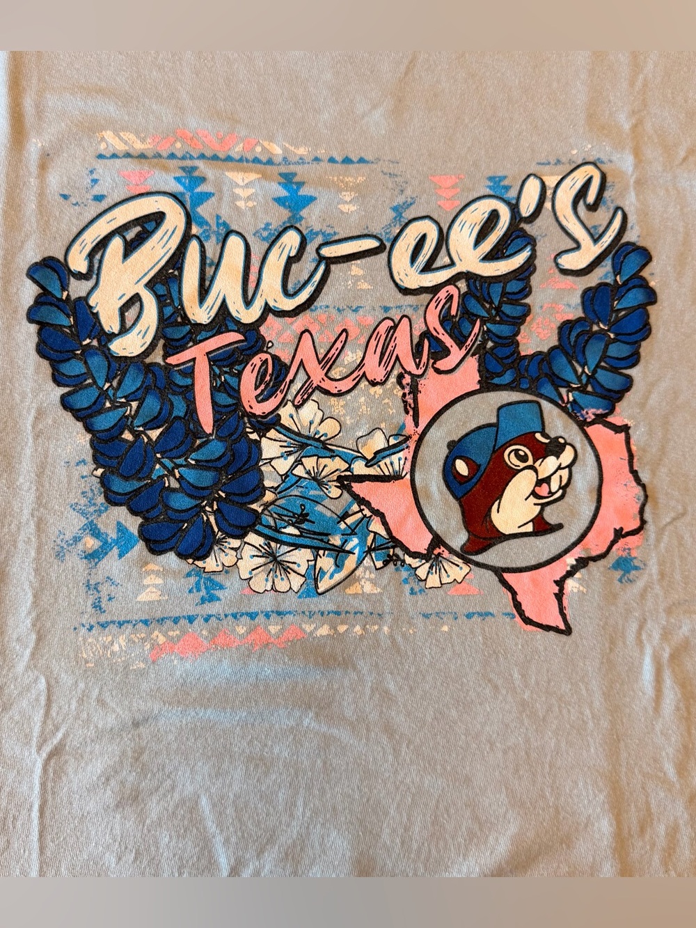 Buc-ee's Texas Bluebonnets Graphic Tee - Blue Pink Floral